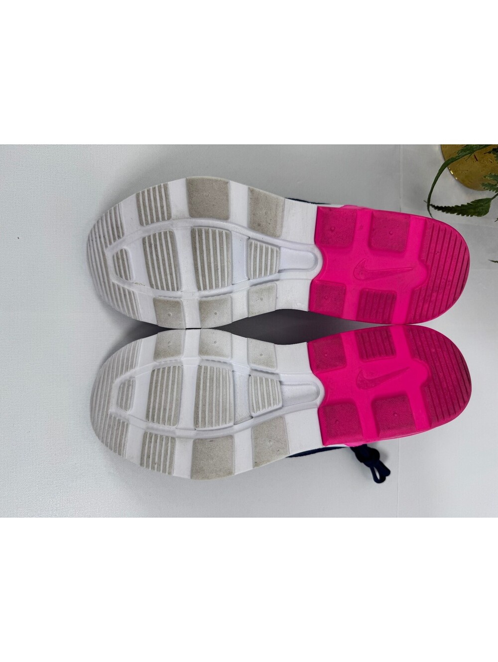 Nike Air Max Motion 2 Running Shoes Women’s 8.5 Navy Pink Athleisure Sneakers - Picture 7 of 9